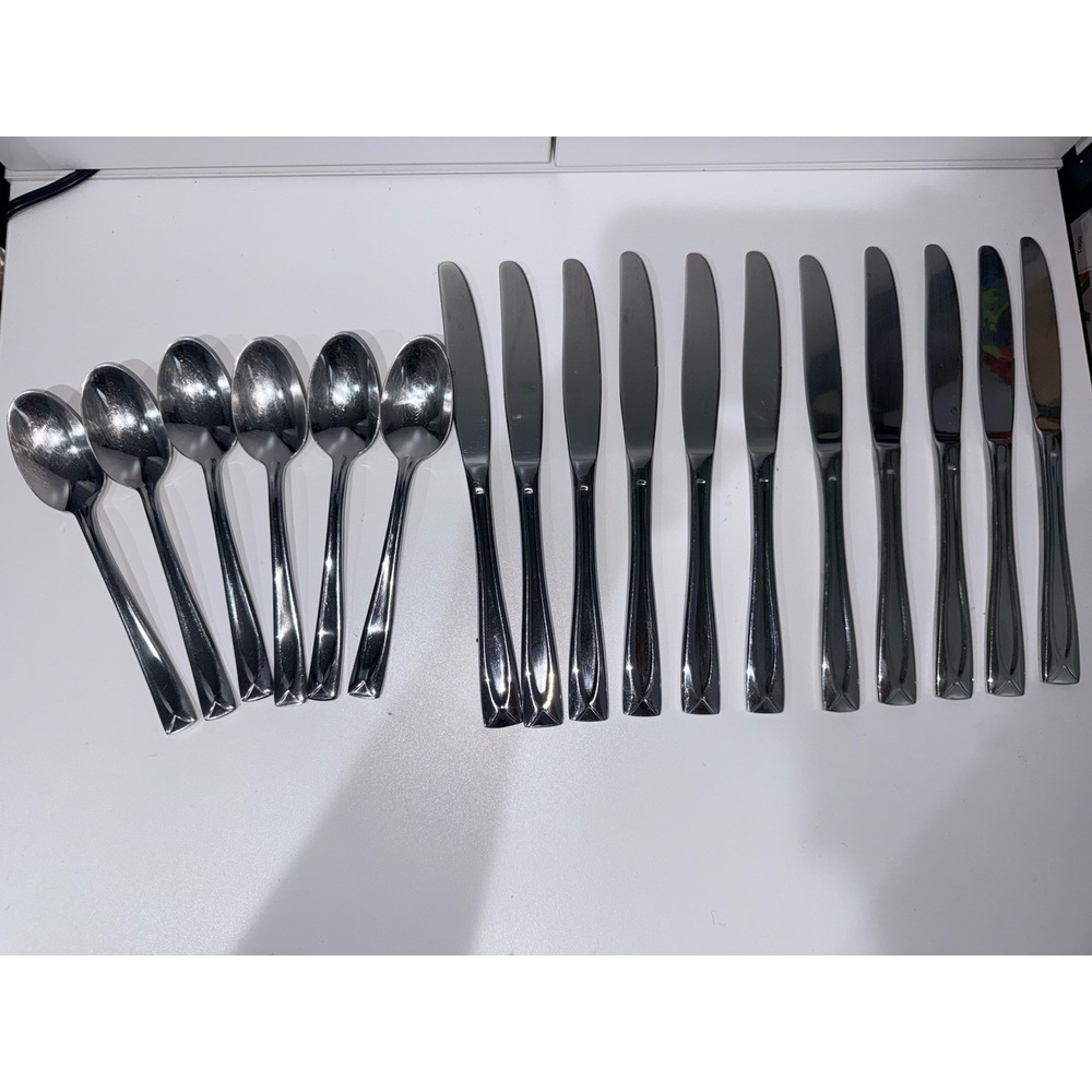 Oneida Satin LINCOLN Stainless Flatware 17 Pieces Knives and Spoons‎ H